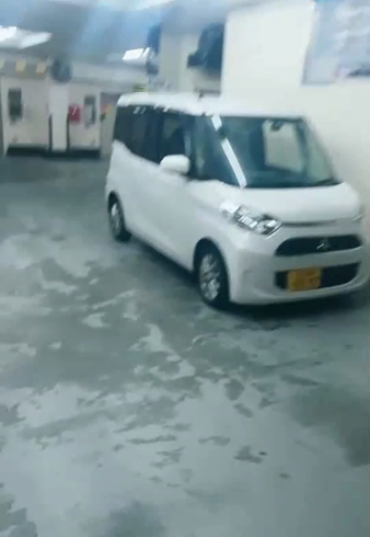 デリヘルで遊ぼう!!の求人動画