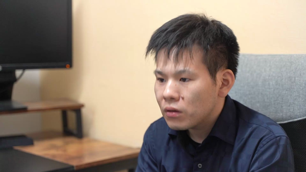 逆痴漢のスタッフによるお仕事紹介動画